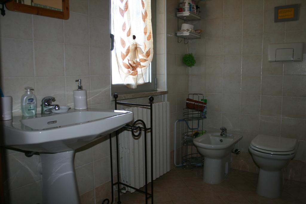 B&B Il Glicine Bedizzole Номер фото