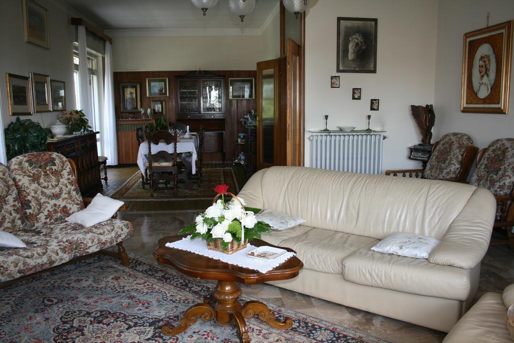 B&B Il Glicine Bedizzole Екстер'єр фото